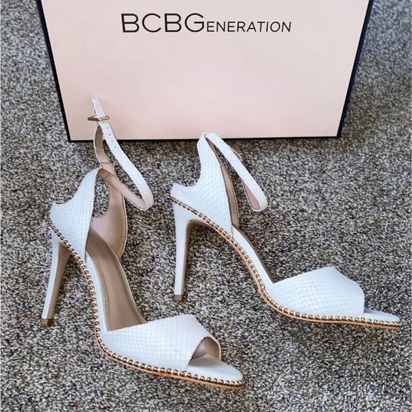 BCBG Jessika dress heels - Picture 4 of 5